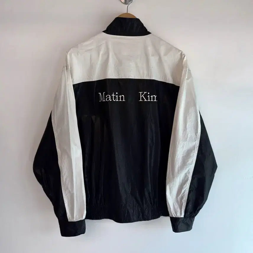 [BUNJANG] Matinkim Oversized Back Logo Coated Bomber Jacket / 마뗑킴 오버핏 백로고 코팅 봄버 자켓