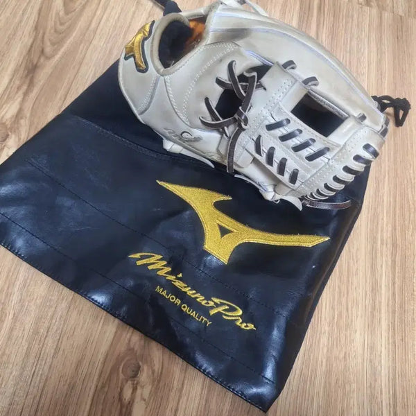 [BUNJANG] Mizuno Haga Japan Pro Order Glove / (정가105만)미즈노 하가재팬 프로 오더 글러브 상태좋음