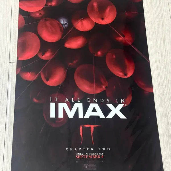 [BUNJANG] Limited Edition Movie 'IT' IMAX Poster (A3) / [초희귀한정판]영화 IT 그것 아이맥스 포스터(A3)