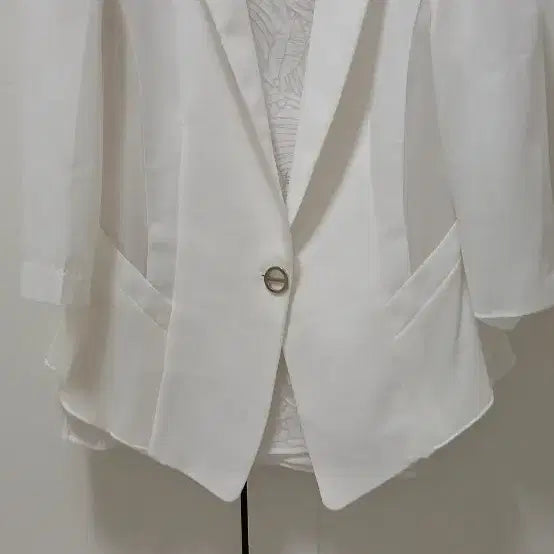 [BUNJANG] Women's White Puff Sleeve Blazer / 여름정장