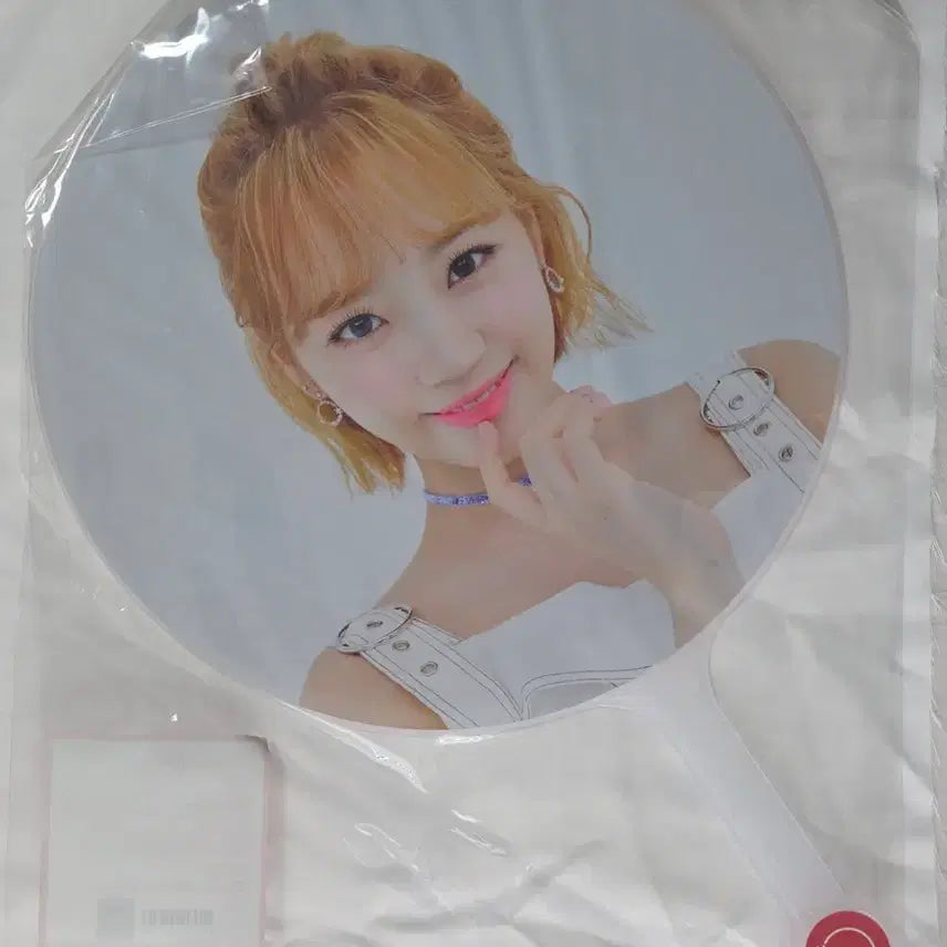 [BUNJANG] IZ*ONE Kim Chaewon Image Picket (Sealed) / 아이즈원 김채원 이미지 피켓 미개봉