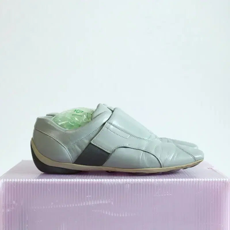 [BUNJANG] Miu Miu 00s Vintage Sneakers Alluminio (Grey) Size 36 / miumiu 미우미우 스니커즈 00s