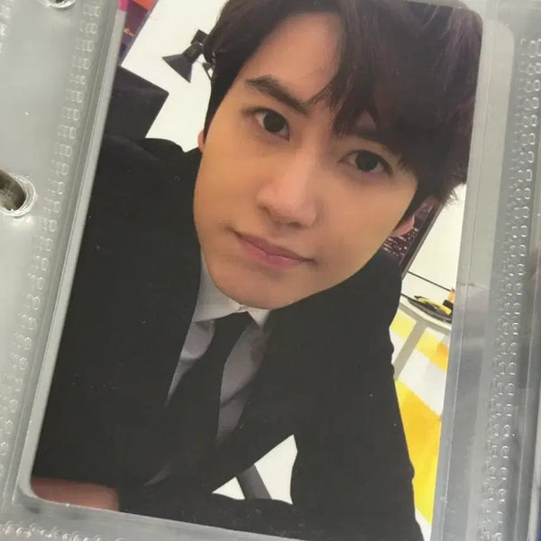 [BUNJANG] Kyuhyun Colors Swatchbook Album Photocard / 규현 컬러스 스와치북 앨범 포카 양도