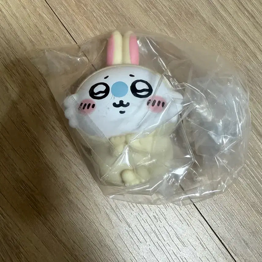 [BUNJANG] Usagi Pajamas Momonga Figure / 우사기 파자마 모몽가 / 우사기 탈 모몽가