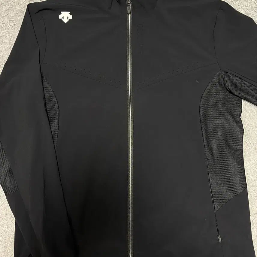 [BUNJANG] Descente Men's Cooling Zip-up 100 / 데상트 남성 쿨링 집업 100