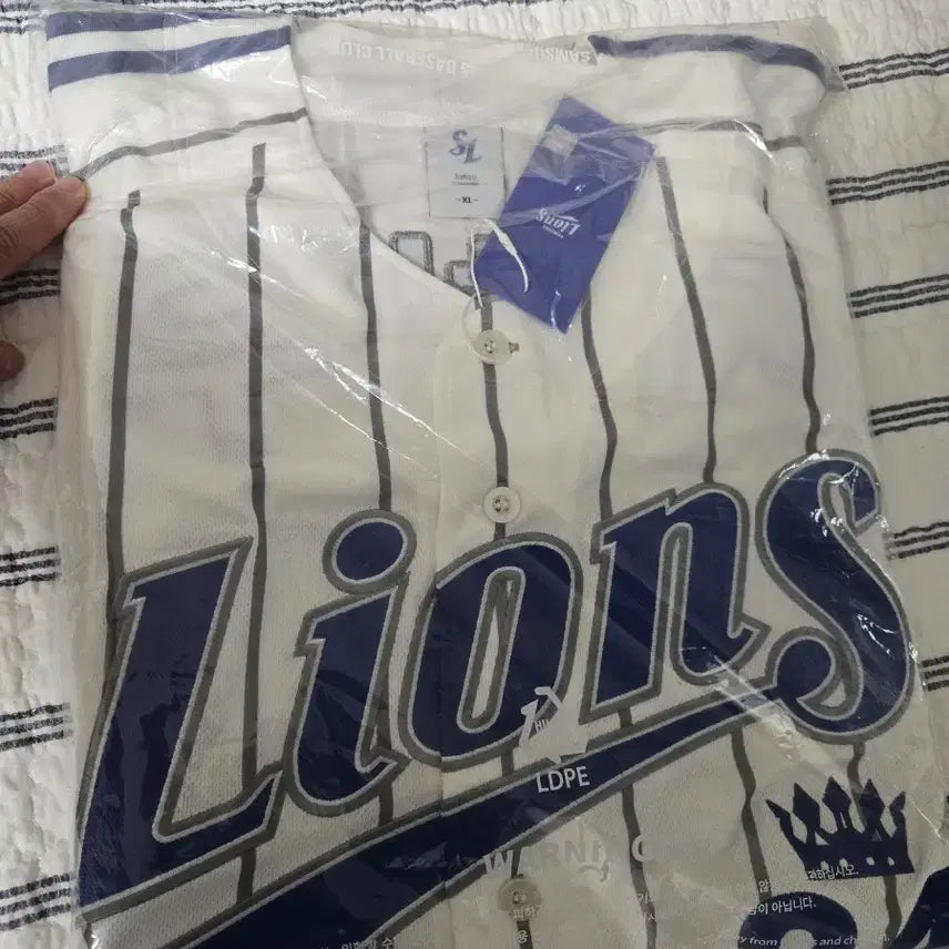 [BUNJANG] Samsung Lions Choi Hyoung-woo Dynasty Commemorative Jersey / 삼성 왕조기념 유니폼 최형우