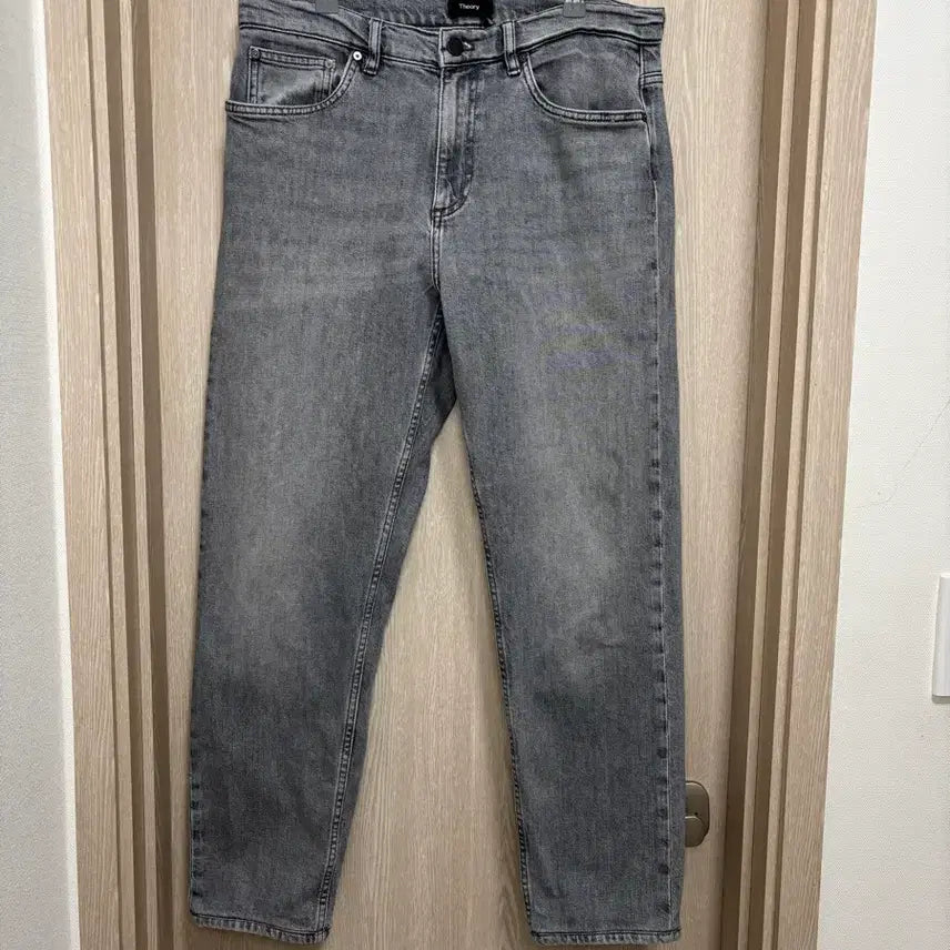[BUNJANG] Theory Men's Athletic Fit Header Denim Pants, Grey, Size 31 / 띠어리 애슬레틱핏 헤이더 데님팬츠31/그레이