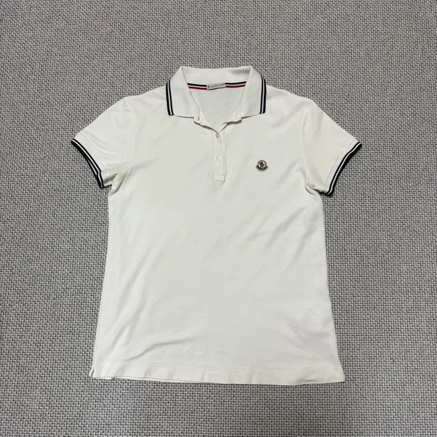 [BUNJANG] Moncler White Polo T-Shirt Size S / [S Size] 몽클레어 카라티