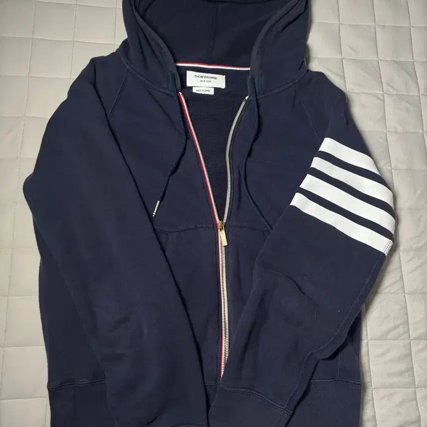 [BUNJANG] Thom Browne 4-Bar Navy Zip-Up Hoodie / [정품/A] 톰브라운 4선완장 네이비집업 후드