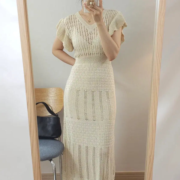 [BUNJANG] Women's V-Neck Short Sleeve Knit Long Dress with Punching Detail / (F)여성 브이넥 반팔 니트 롱 원피스 펀칭