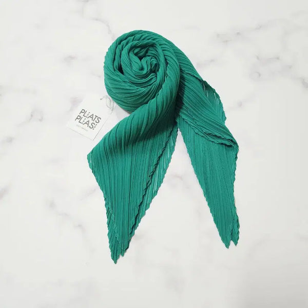 [BUNJANG] Pleats Please Scarf Fresh Green / 플리츠플리즈 스카프