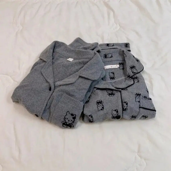 [BUNJANG] Hello Kitty Gray Sleepwear Cute Homewear Set / 헬로키티 그레이 수면잠옷 귀여운 홈웨어 세트