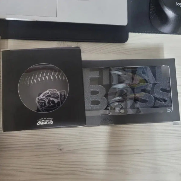 [BUNJANG] Samsung Lions Oh Seung-hwan Retirement Commemorative Ball + Stand Set / 삼성라이온즈 오승환 은퇴 기념구+받침대 세트