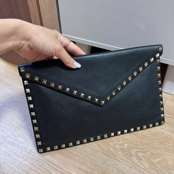 [BUNJANG] Valentino Rockstud Clutch Black Leather / 발렌티노 락스터드 클러치 블랙