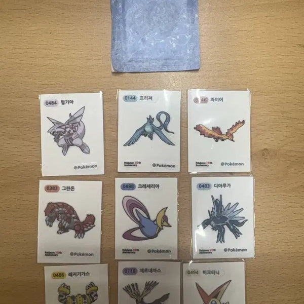 [BUNJANG] Legendary Pokémon Stickers Bundle / 전설포켓몬 띠부실 팝니다~~