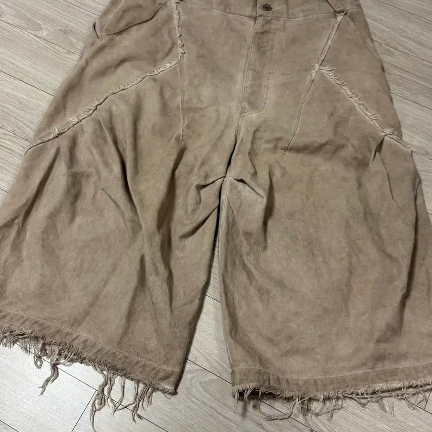 [BUNJANG] Sideservice Bermuda Pants Size 2 / sideservice 사이드서비스 버뮤다 팬츠 2사이즈