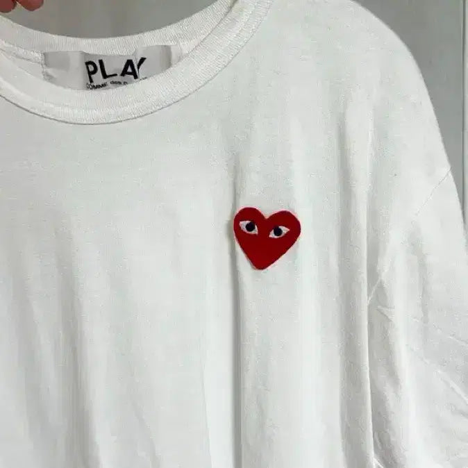 [BUNJANG] Comme des Garçons Red Heart Appliqué Short Sleeve T-Shirt - Size M / [S급] 꼼데가르송 반팔티 M