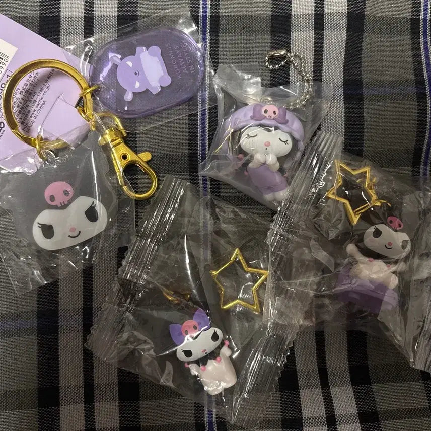 [BUNJANG] Sanrio Kuromi Keychain Set of 4 / 산리오 쿠로미 키링 4개 세트