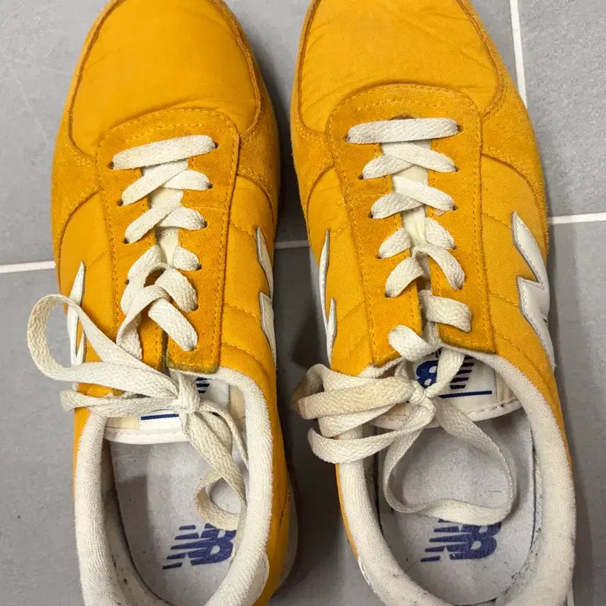 [BUNJANG] New Balance U220YL Yellow Suede Sneakers / 뉴발란스 U220YL 옐로우 260