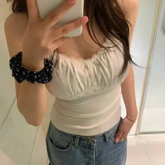 [BUNJANG] Verni Market Lace Camisole Sleeveless Top / 베르니마켓 레이스 나시 슬리브리스 /르플레인온트릴리코츠더바넷온드민타낫
