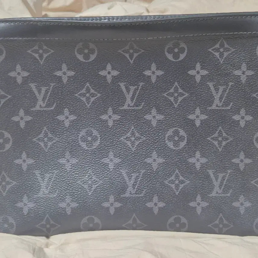 [BUNJANG] Louis Vuitton Pochette Voyage MM Monogram Clutch Bag / 루이비통 포쉐트 보야주 mm 클러치백