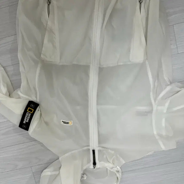 [BUNJANG] National White Windbreaker Jacket / 내셔널 바람막이 화이트