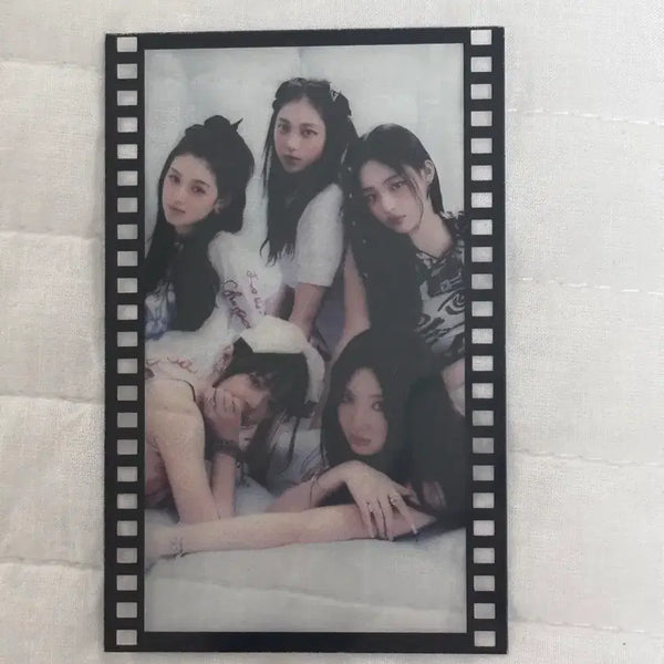 [BUNJANG] NewJeans Aladdin Lucky Draw Film Photocard / 뉴진스 알라딘 특전 필름형 포토카드