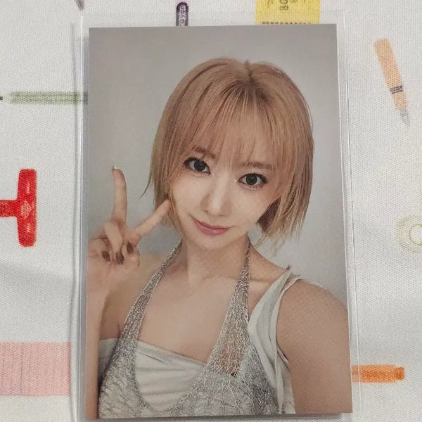 [BUNJANG] LE SSERAFIM Pure Flow Concert MD Wind Jacket POB Sakura Photocard / 르세라핌 퓨어플로우 콘서트 MD 윈드자켓 특전 포카 사쿠라 꾸라