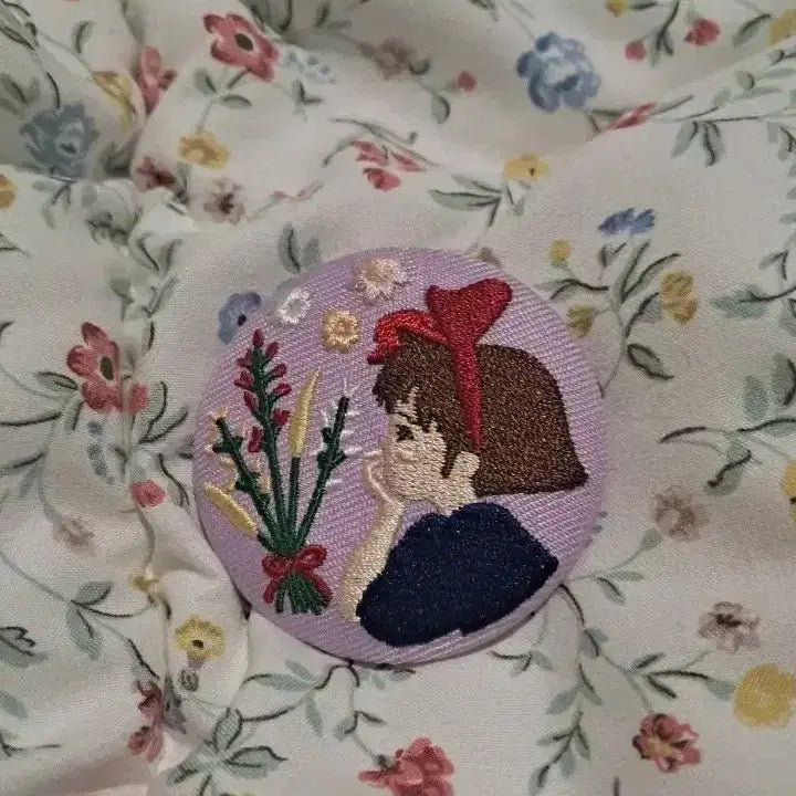 [BUNJANG] Ghibli Kiki's Delivery Service Embroidered Can Badge / 오늘만!)급전)(지브리 일본정품) 자수 캔뱃지 마녀배달부키키 지지 굿즈
