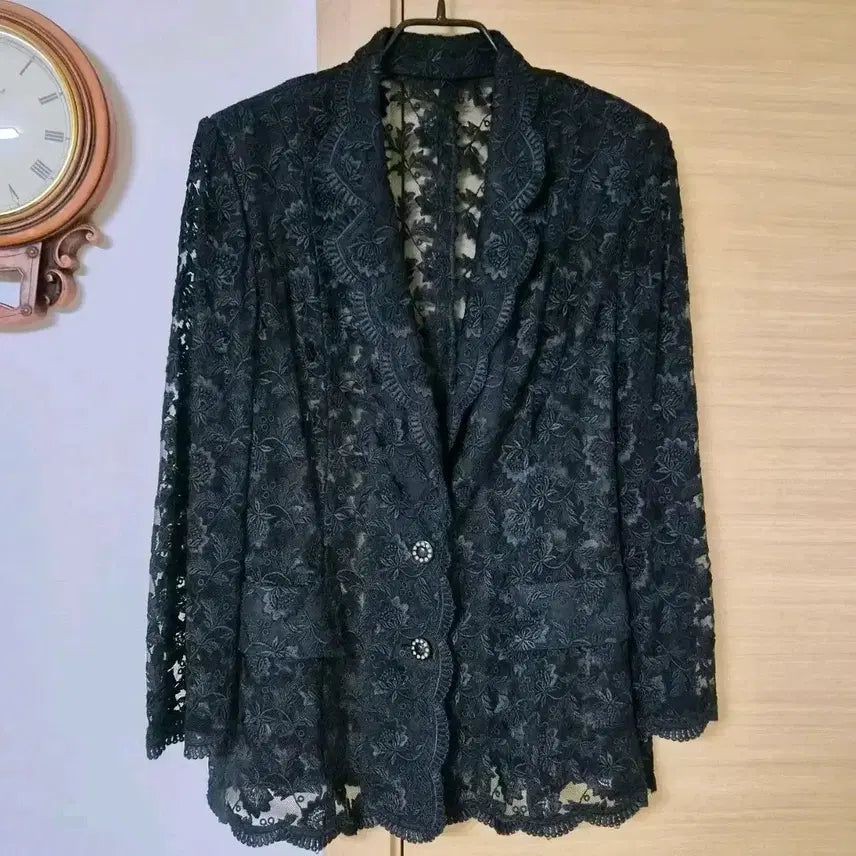 [BUNJANG] Korean-Made Premium Flower Lace Tailored Jacket - Black / 국산 고급 플라워 레이스 테일러드 자켓