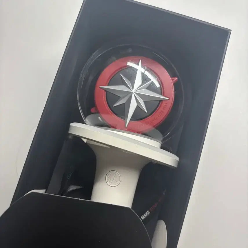 [BUNJANG] Stray Kids Changbin's Nathim봉 Lightstick / 스키즈 응원봉 나침봉 판매