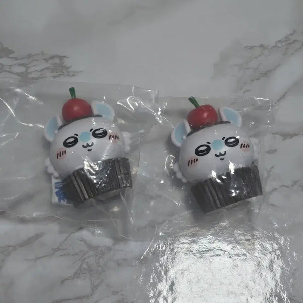 [BUNJANG] Cheekawa "Monokuro" Random Cupcake Monitor Figure Momonga / 먼작귀 치이카와 랜덤 컵케이크 모니터 피규어 모몽가