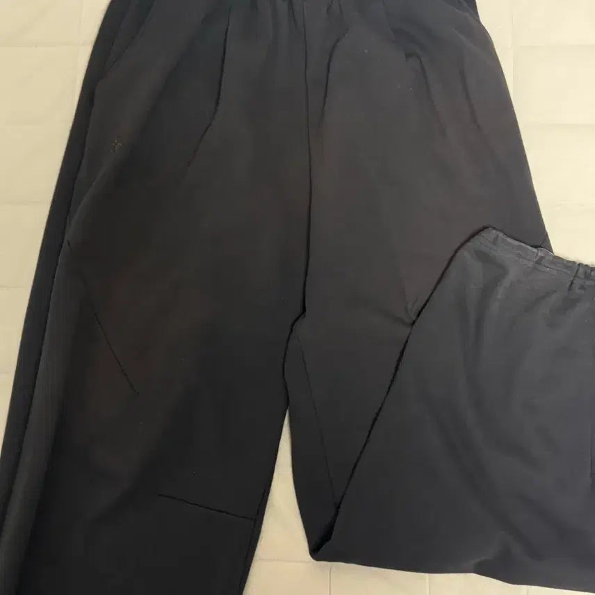 [BUNJANG] Diospace Symbol Sweatpants Vintage Black Size 2 / 디오스피스 심볼 스웻팬츠 2 빈티지 블랙