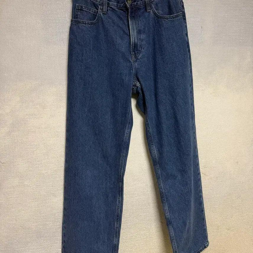 [BUNJANG] Uniqlo x JW Anderson Straight Jeans / 유니클로 X JW앤더슨 스트레이트진