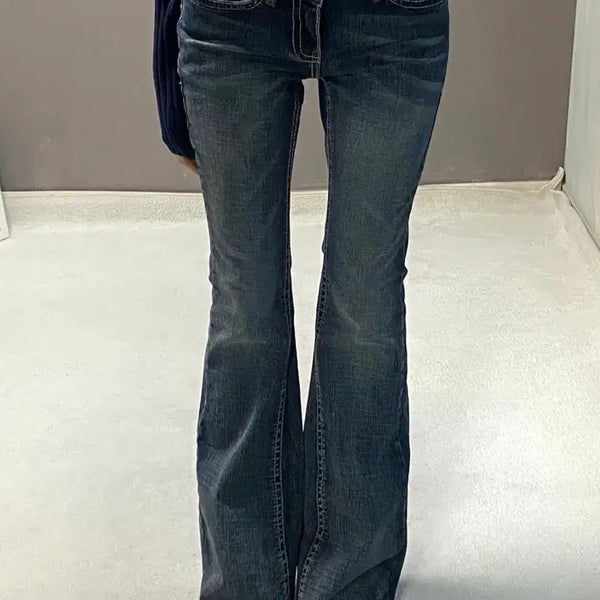 [BUNJANG] Low-Rise Bootcut Jeans with Red Stitching Detail / 로우라이즈 부츠컷 청바지