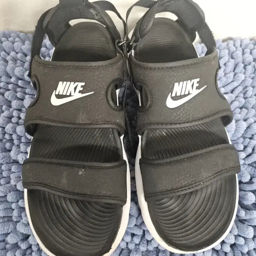 [BUNJANG] Nike Owsis Sandals Black / 나이키  오웨이스  샌들 블랙  230
