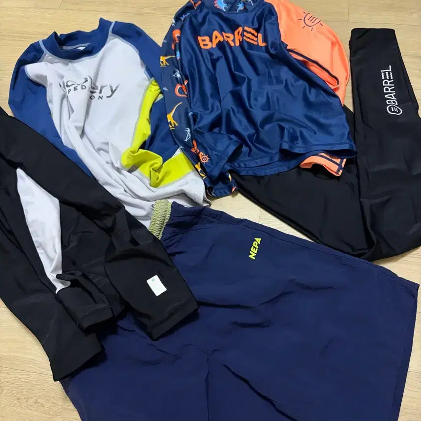 [BUNJANG] Kids Rash Guards Bundle Set (Ages 5+) / 어린이 래쉬가드 일괄판매, 5세부터~