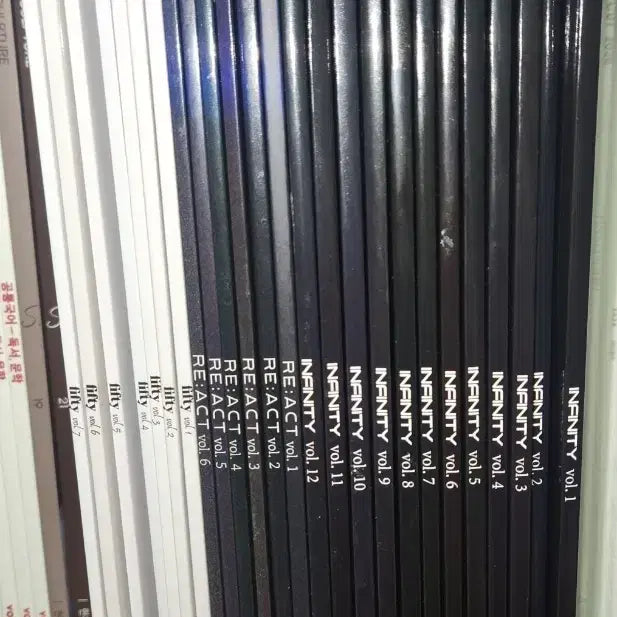 [BUNJANG] 2026 Lee Dong-joon Infinite React Fifty Series / 2026 시대인재 이동준 인피니트 피프티 리액트 팝니다