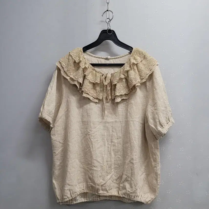 [BUNJANG] Ruffle Lace Collar Blouse - Beige / 77)프릴 레이스카라  블라우스