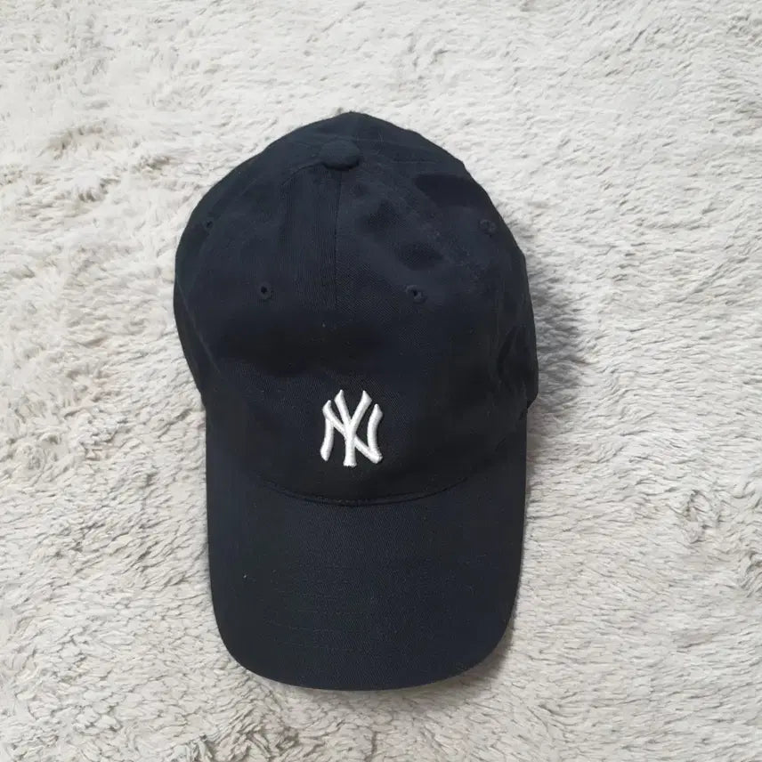 [BUNJANG] New York Yankees Navy Baseball Cap / 뉴욕 양키스 볼캡 네이비