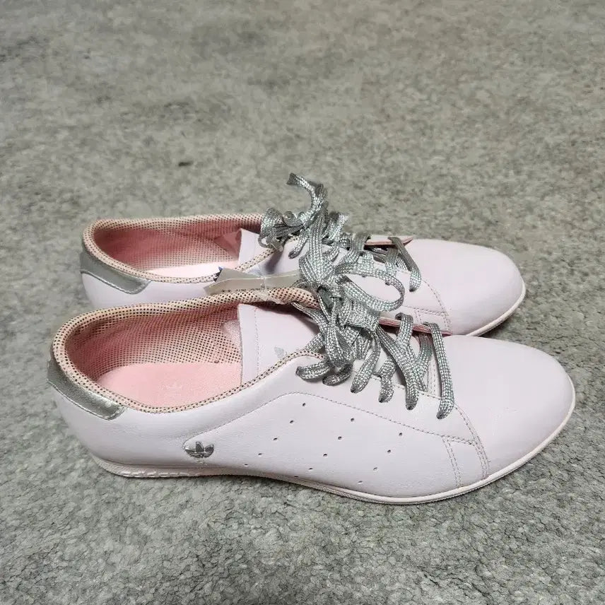 [BUNJANG] Adidas Powder Pink Leather Sneakers - 240 / 시착1회 아디다스 파우더핑크 가죽 스니커즈-240