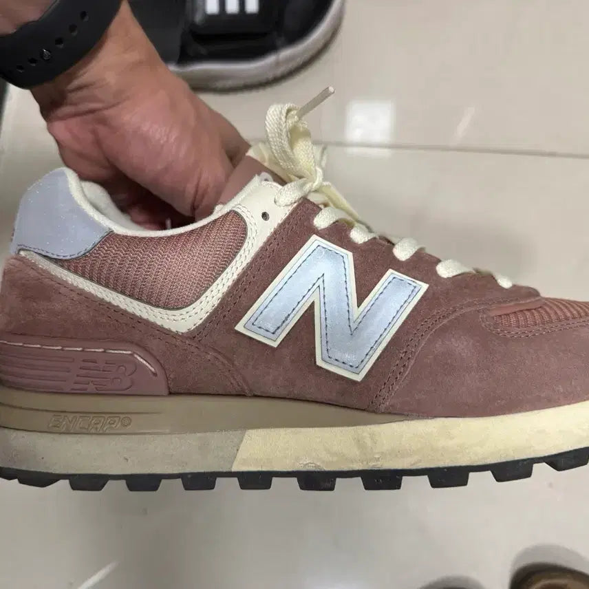 [BUNJANG] New Balance 574 Dusty Rose Suede Sneakers / 뉴발란스 574 더스티 로즈 스웨이드 운동화