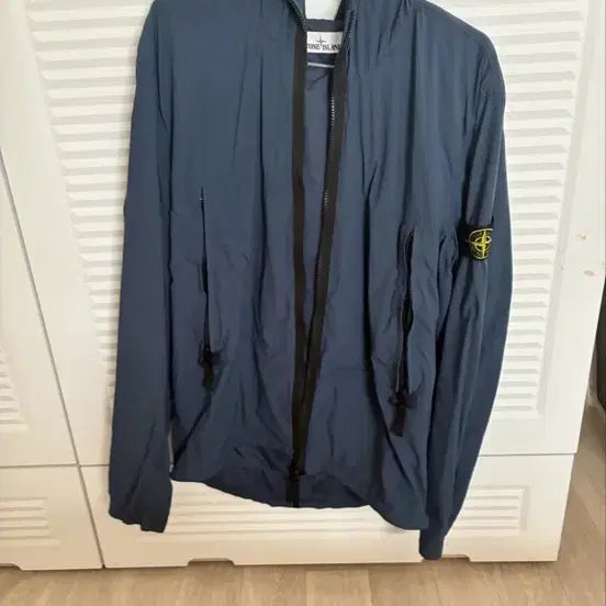 [BUNJANG] Stone Island Skin Touch Windbreaker Navy / 스톤아일랜드 스킨터치 바람막이