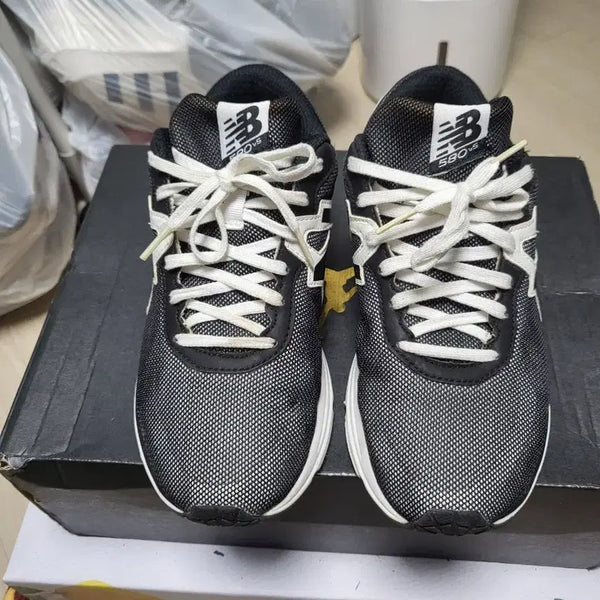 [BUNJANG] New Balance 580 Sneakers (245mm) - Black / 뉴발란스 580 운동화 245mm 블랙 상태매우좋음