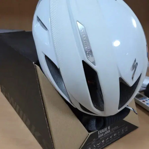 [BUNJANG] Specialized S-Works Evade 2 Helmet (L, White) / 스페셜라이즈드 에스웍스 이베이드2 헬맷 L