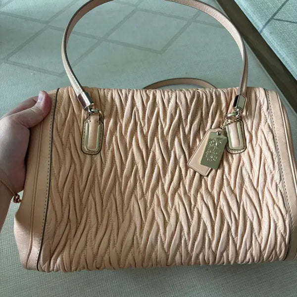 [BUNJANG] Coach Quilted Shoulder Bag Apricot / 코치 퀼팅 숄더백 살구색