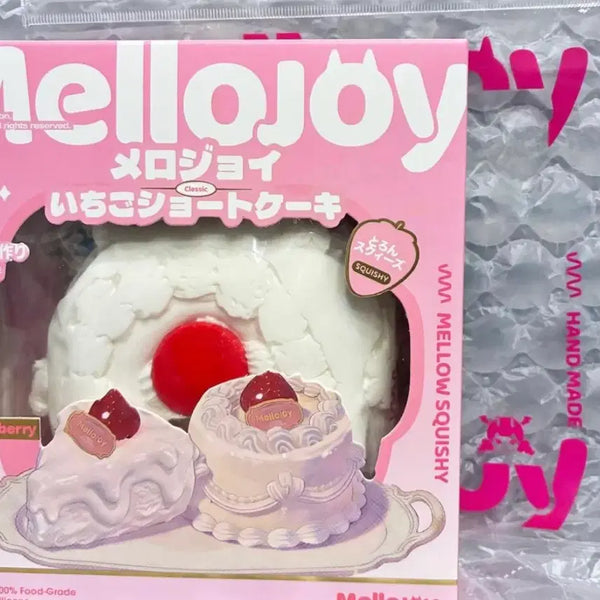 [BUNJANG] Mellojoy Strawberry Cake Squishy (Sealed) / (미개봉) 멜로조이 스트로베리 케이크 스퀴시 말랑이
