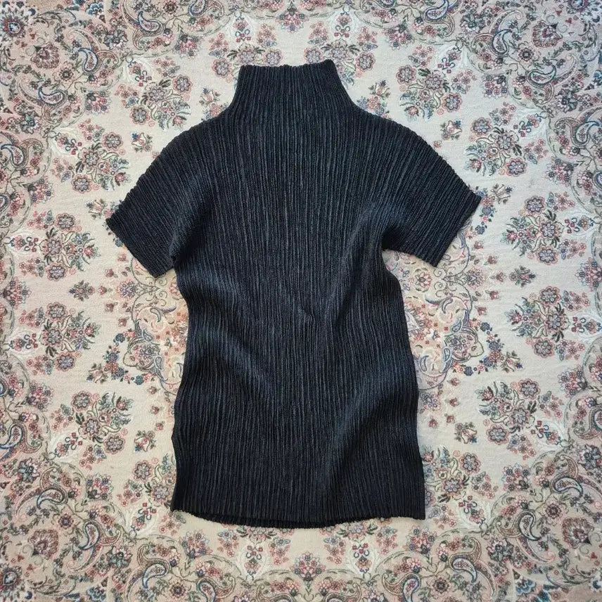[BUNJANG] Hiroko Bis Pleated Top / 히로코 비스 플리츠 탑