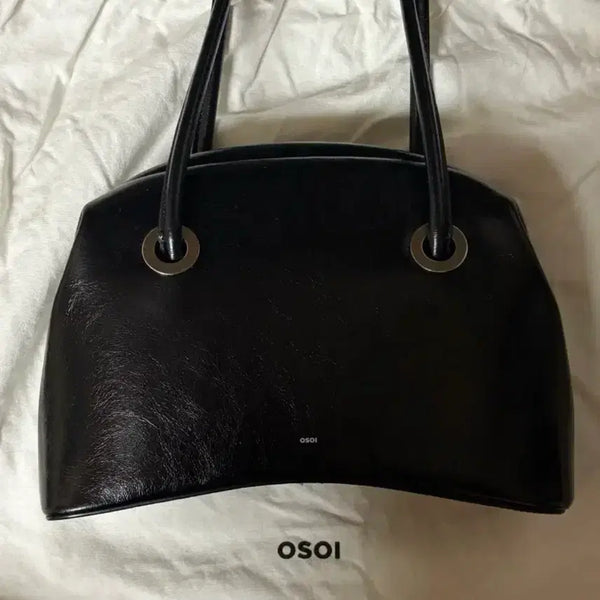 [BUNJANG] Osoi Circle Brot Washed Black Leather Bag / 오소이 CIRCLE BROT WASHED BLACK