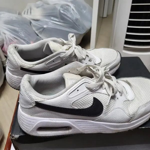 [BUNJANG] Nike Air Max Sneakers White 275mm / 나이키 에어맥스 운동화 화이트 275mm 상태좋음